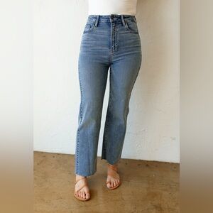 Carly Jean Los Angeles CJLA Laurel Wide Leg Jeans, Sz 5 Med Wash. NEW